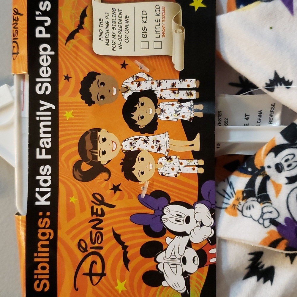Disney Mickey and Minnie with Pumpkins Halloween Pajama Set - Picture 2 of 6